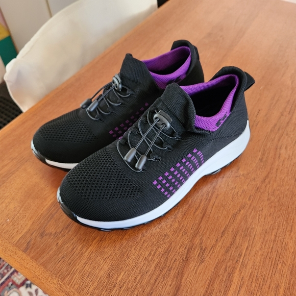 ComfortWear - Brand New Black and Purple Sneakers  W10/M8 - Picture 5 of 6